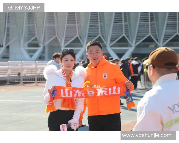 足球明星齐聚济南引发热议球迷期待见面会盛况